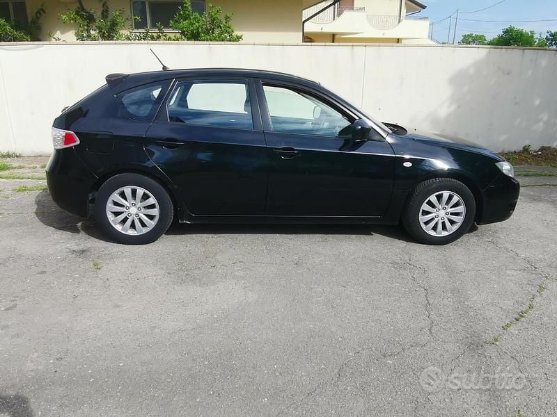 Usata Subaru Impreza 107 CV (78 kW) 2009 Nero Berlina