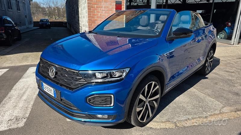 Usata VW T-Roc Cabriolet R-line 150 CV (110 kW) 2020 Blu Cabrio
