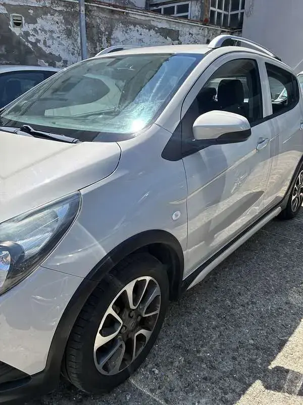Usata Opel Karl Rocks S 75 CV (55 kW) 2019 Utilitaria