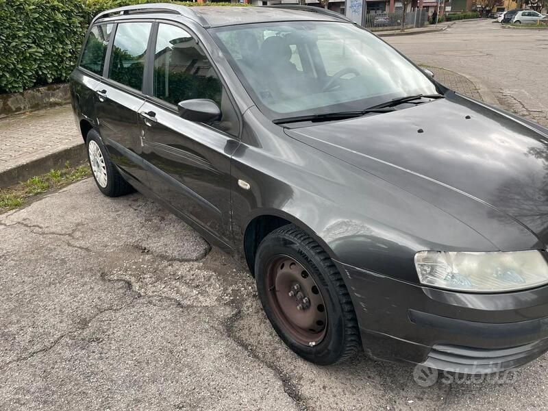 Usata 2007 Fiat Stilo Dynamic Station wagon | 690 € (Super prezzo) - Immagine 1/4