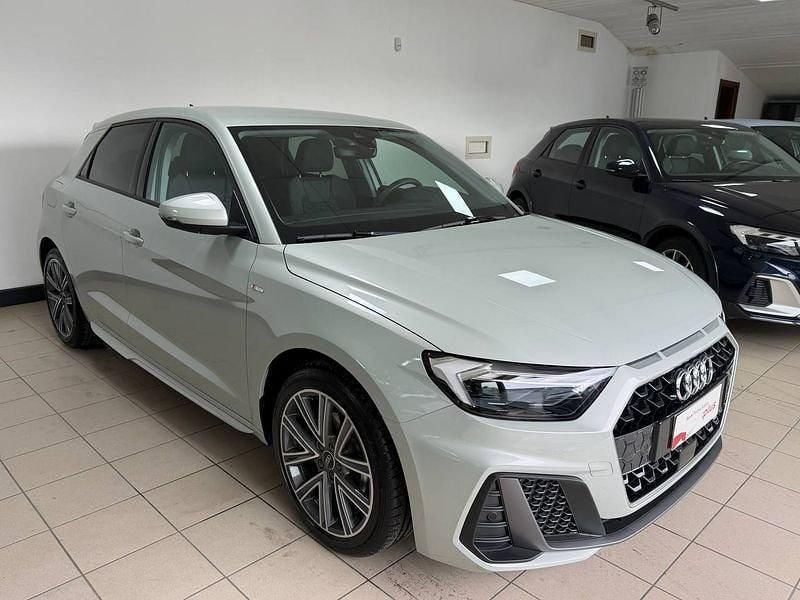 Usata Audi A1 Sportback S-Line 116 CV (85 kW) 2025 Argento cavo Utilitaria