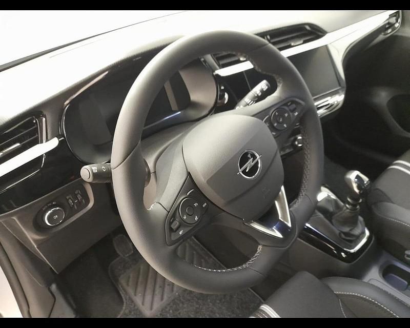 Nuova Opel Corsa 101 CV (74 kW) 2026 Argento Utilitaria