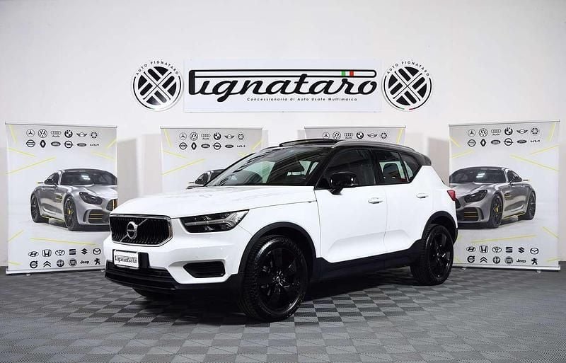 Usata Volvo XC40 156 CV (114 kW) 2019 Bianco ghiaccio SUV
