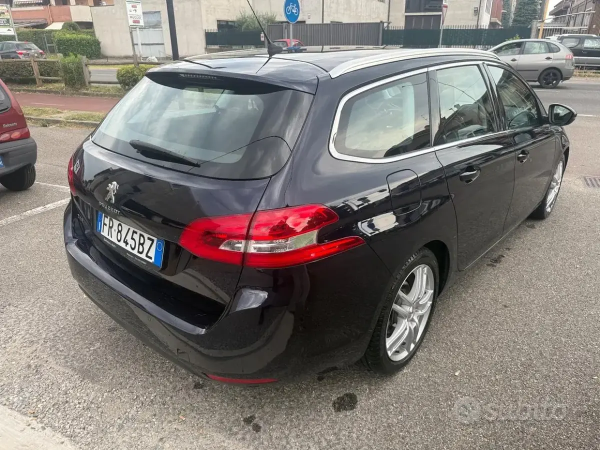 Usata Peugeot 308 Allure 131 CV (96 kW) 2018 Bluazzurro Station wagon