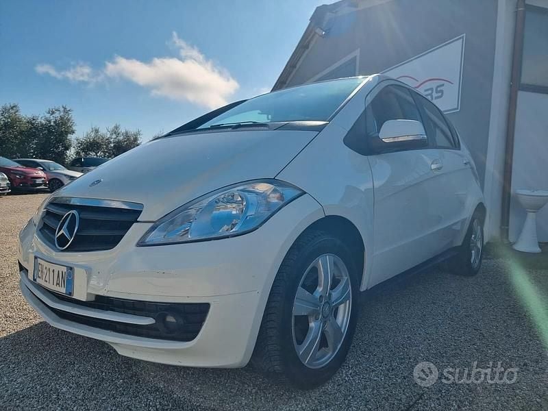 Usata Mercedes A160 Avantgarde 95 CV (69 kW) 2011 Bianco Berlina