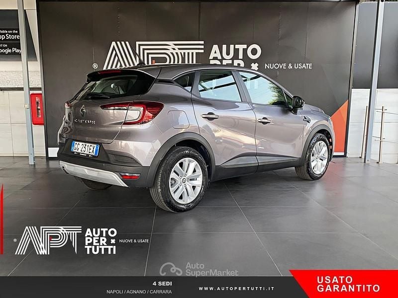 Usata Renault Captur Intens 91 CV (66 kW) 2021 Grigio scuro SUV