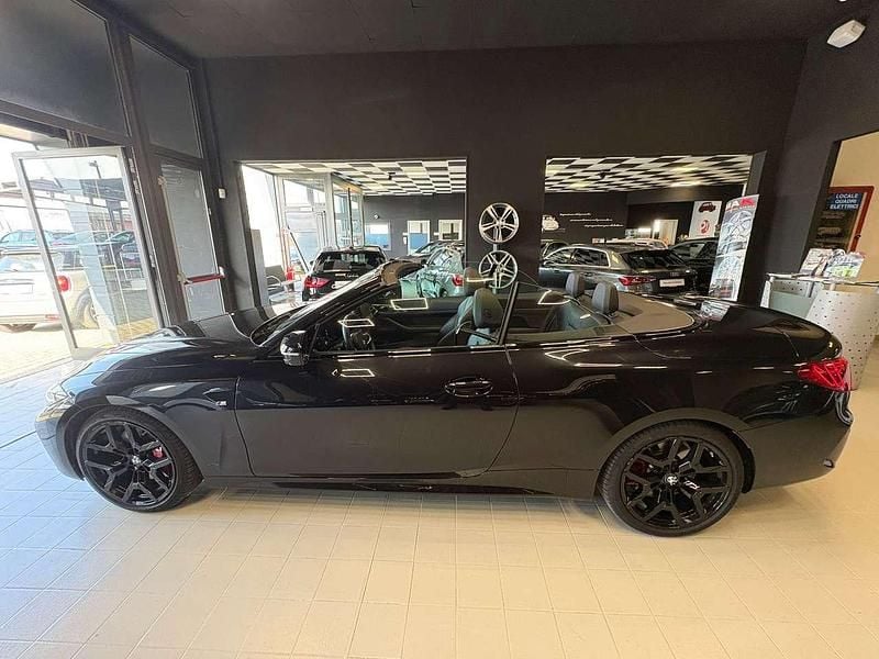 Usata BMW 420 M Sport 190 CV (139 kW) 2025 Nero met Cabrio