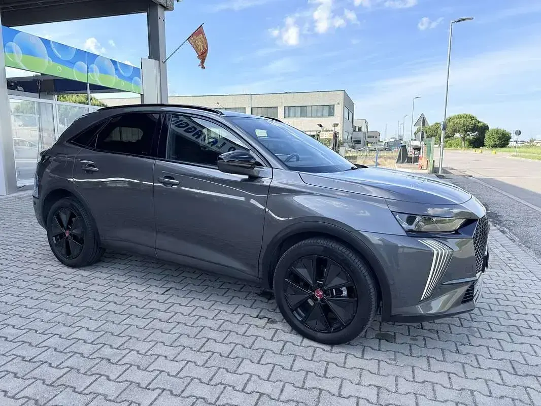 Usata DS Automobiles DS7 Crossback Performance 177 CV (130 kW) 2023 Grigio SUV