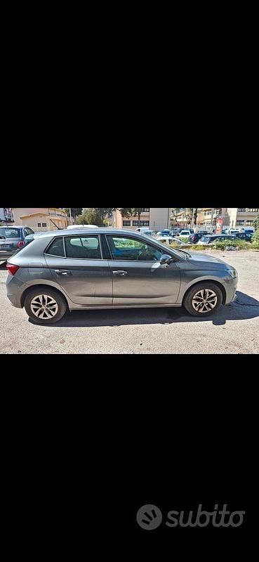 Usata Skoda Fabia Ambition 80 CV (58 kW) 2023 Grigio Utilitaria