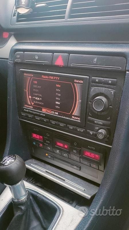 Usata Audi A4 109 CV (80 kW) 2003 Blu Station wagon