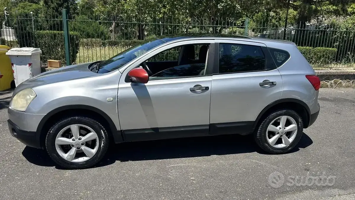Usata Nissan Qashqai 117 CV (86 kW) 2010 Grigio SUV