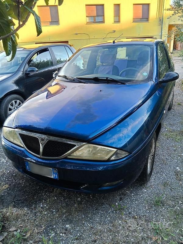 Usata Lancia Ypsilon 2000 Blu Utilitaria