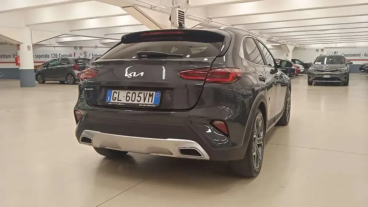 Usata Kia XCeed 117 CV (86 kW) 2022 Dark penta metal SUV