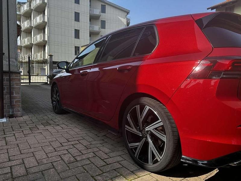 Usata VW Golf VIII R-line 150 CV (110 kW) 2021 Berlina