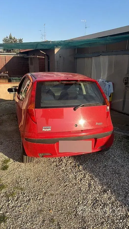 Usata Fiat Punto 80 CV (58 kW) 2003 Rosso Utilitaria