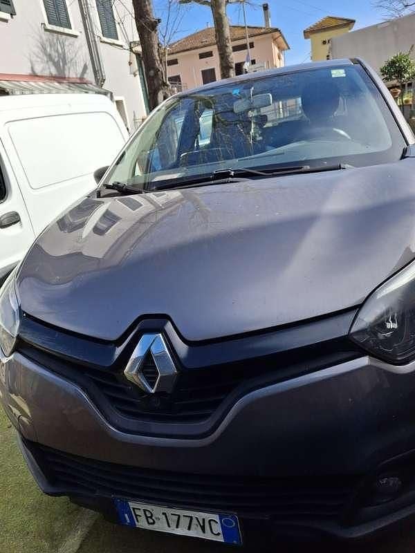 Usata Renault Captur 90 CV (66 kW) 2015 SUV