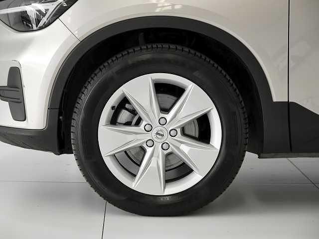 Usata Volvo XC40 120 CV (88 kW) 2023 Grigio SUV