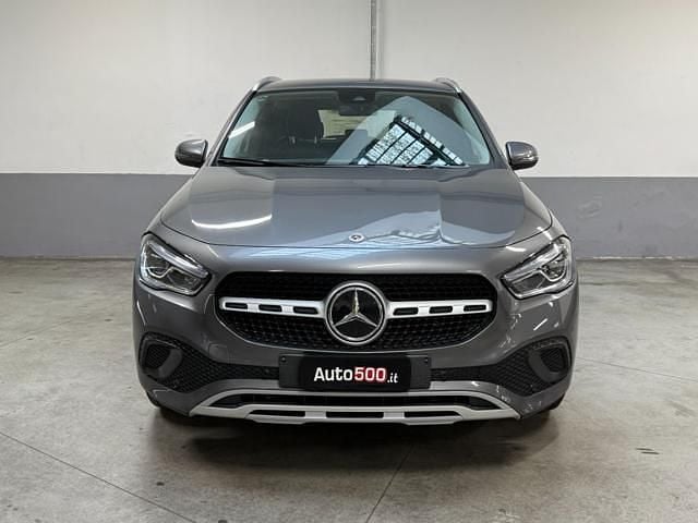 Usata Mercedes GLA200 Business 163 CV (119 kW) 2021 Grigio SUV