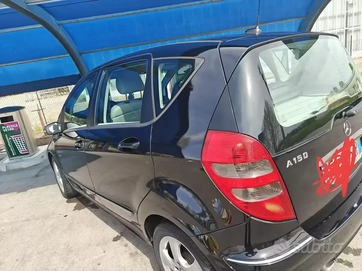 Usata Mercedes A150 95 CV (69 kW) 2010 Nero Berlina