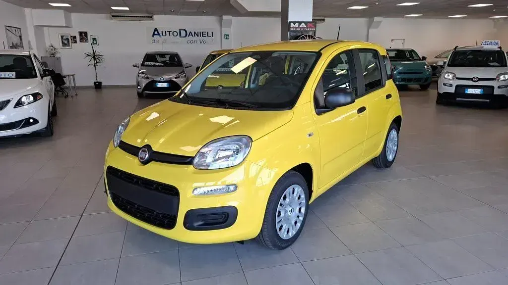 Nuova Fiat Panda S 69 CV (50 kW) 2025 Giallo pastello Utilitaria