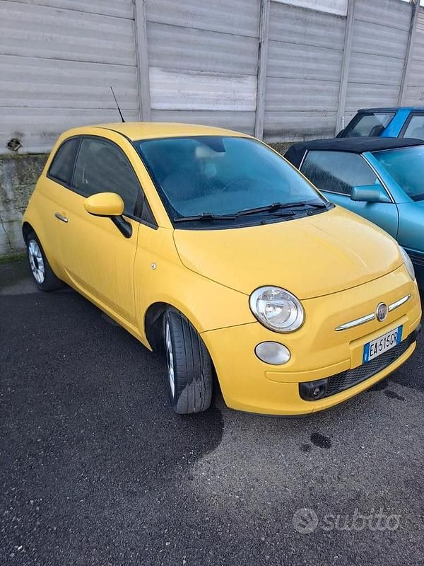 Giallo Usata 2010 Fiat 500 Pop Tre volumi | 4500 € (Buon prezzo) - Immagine 1/4