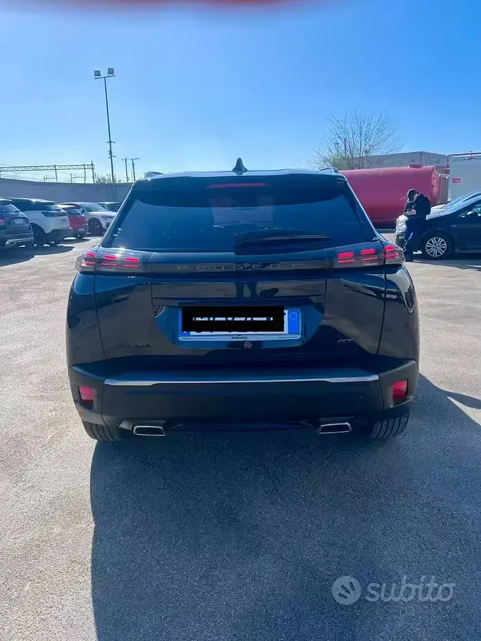 Usata Peugeot 2008 GT-line 131 CV (96 kW) 2024 SUV