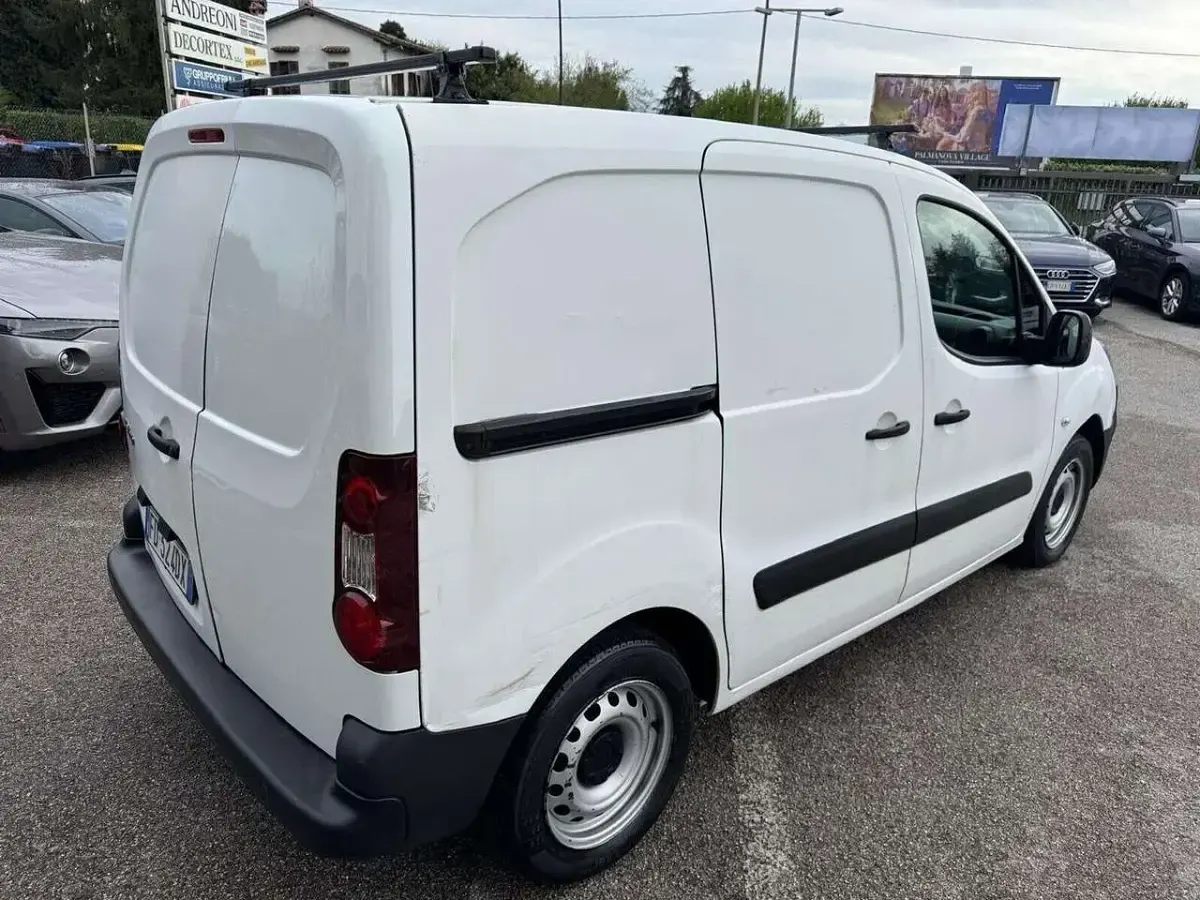 Usata Citroën Berlingo 99 CV (72 kW) 2016 Bianco Monovolume