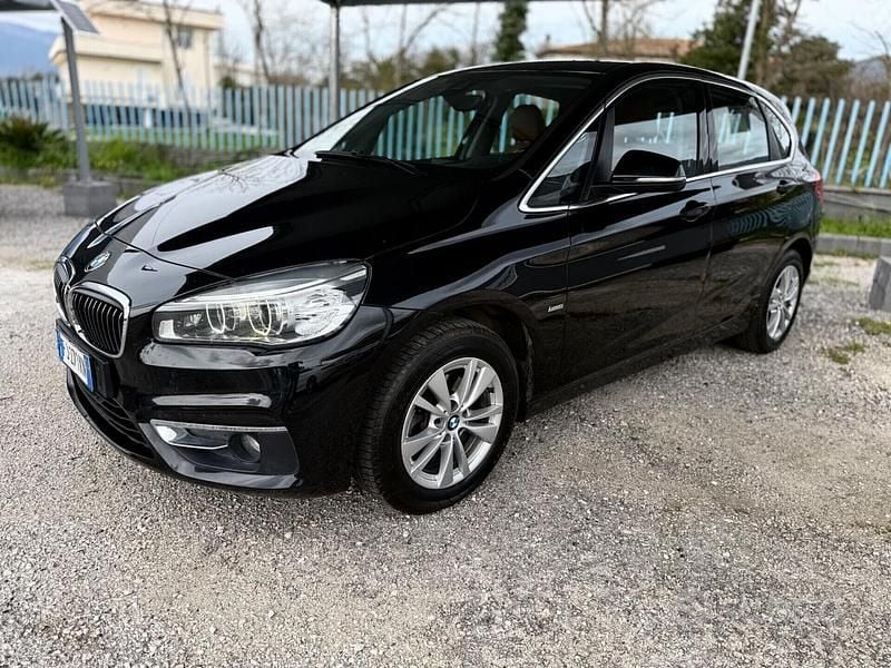 Usata BMW 216 Active Tourer Luxury Line 117 CV (86 kW) 2017 Nero Monovolume