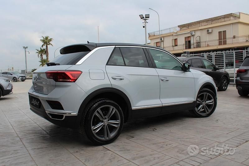 Usata VW T-Roc Advance 116 CV (85 kW) 2020 Grigio SUV