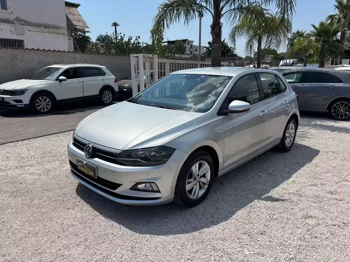 Usata VW Polo Trendline 80 CV (58 kW) 2019 Grigio Utilitaria
