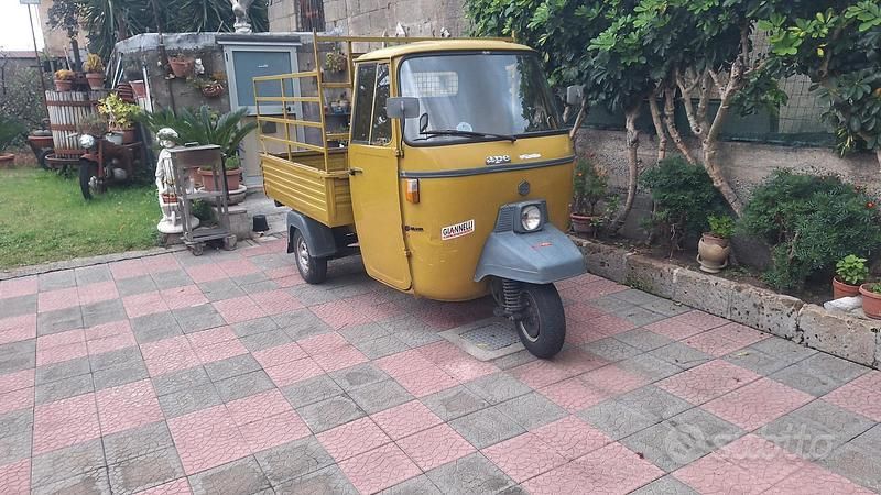 Usata Piaggio APE 1970 Giallo Utilitaria