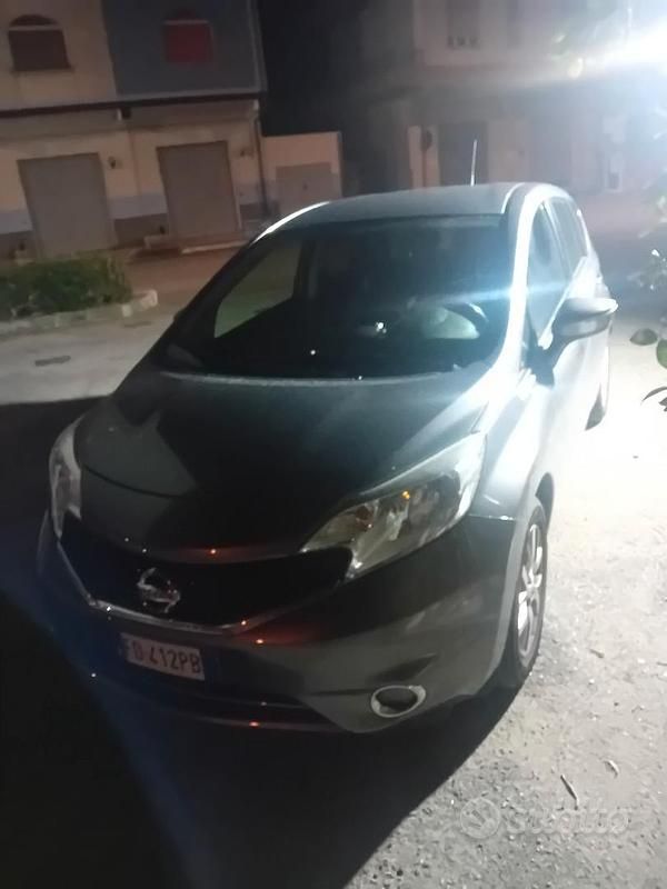 Usata Nissan Note 90 CV (66 kW) 2016 Grigio Utilitaria