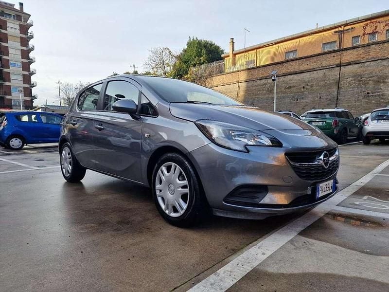 Giallo Usata 2018 Opel Corsa Tre volumi | 8950 € (Buon prezzo) - Immagine 1/4
