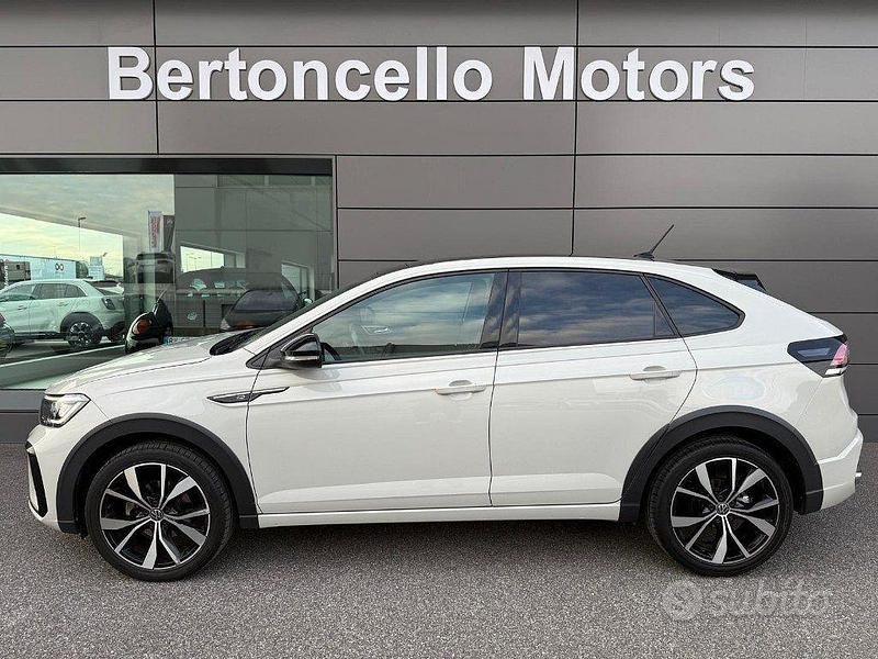 Usata VW Taigo R-line 110 CV (80 kW) 2022 Grigio SUV