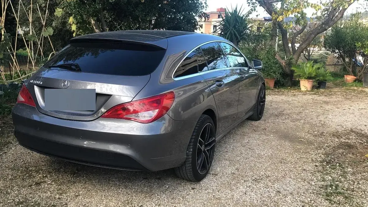 Usata Mercedes CLA180 109 CV (80 kW) 2016 Grigio Berlina