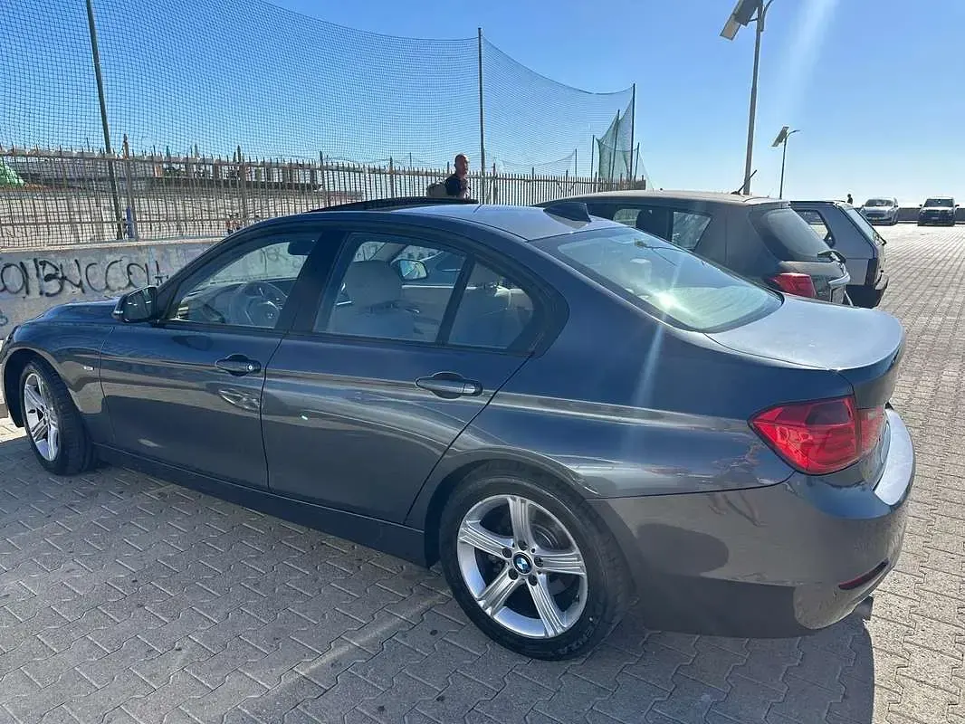 Usata BMW 320 M Sport 184 CV (135 kW) 2014 Bluazzurro Berlina