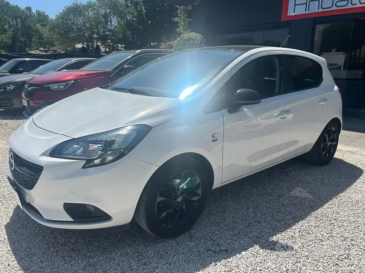 Usata Opel Corsa 90 CV (66 kW) 2019 Bianco Utilitaria