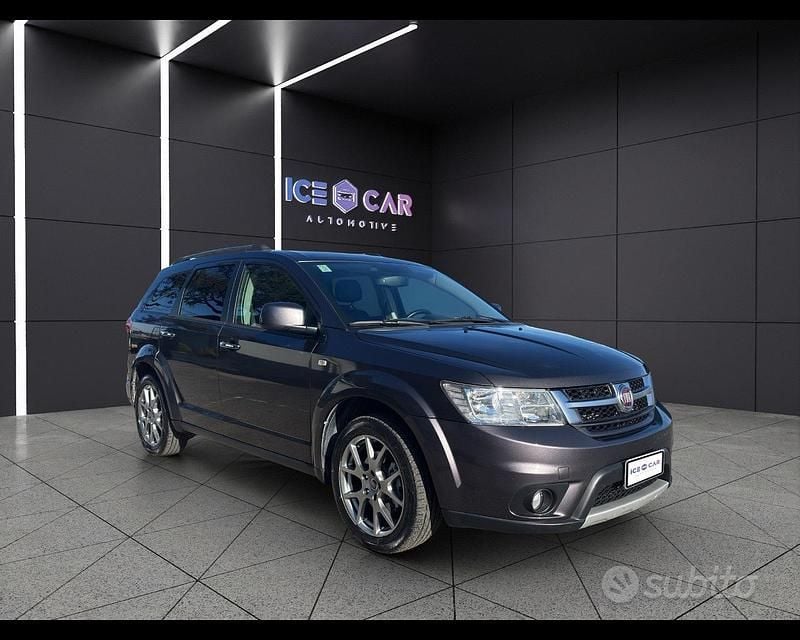 Gray Usata 2016 Fiat Freemont Lounge SUV | 9480 € (Ottimo prezzo) - Immagine 1/4