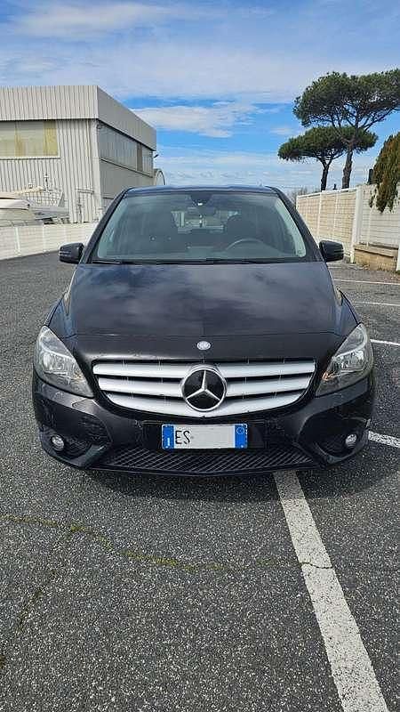 Usata Mercedes B180 Premium 109 CV (80 kW) 2013 Nero Monovolume