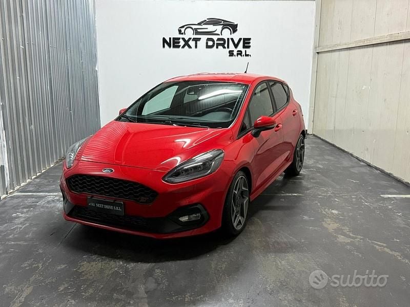 Usata Ford Fiesta ST 200 CV (147 kW) 2021 Rosso Utilitaria