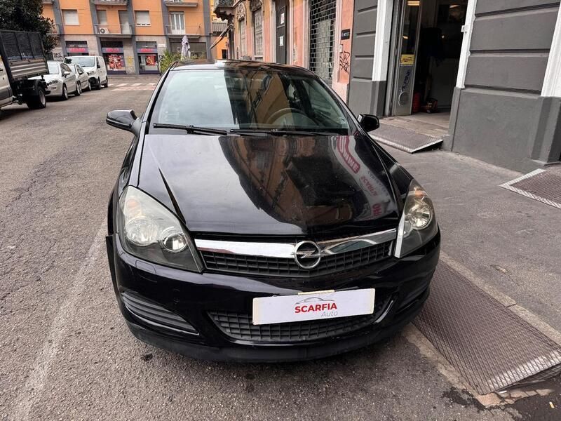 Usata Opel Astra GTC 115 CV (84 kW) 2008 Nero Berlina