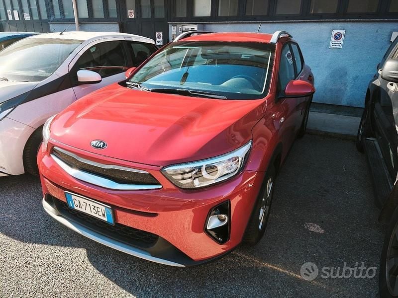 Usata Kia Stonic 100 CV (73 kW) 2020 Rosso SUV