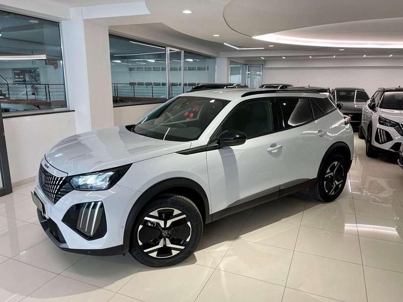 Usata Peugeot 2008 Allure 131 CV (96 kW) 2024 Vari colori metallizzato SUV