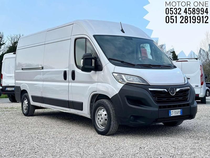 Usata Opel Movano 140 CV (102 kW) 2024 Bianco Furgone