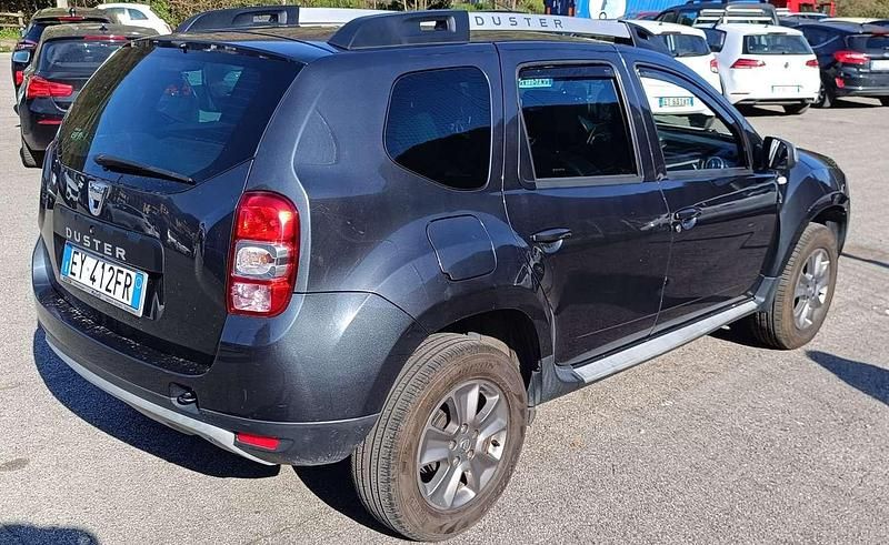 Usata Dacia Duster Prestige 109 CV (80 kW) 2015 Grigio SUV