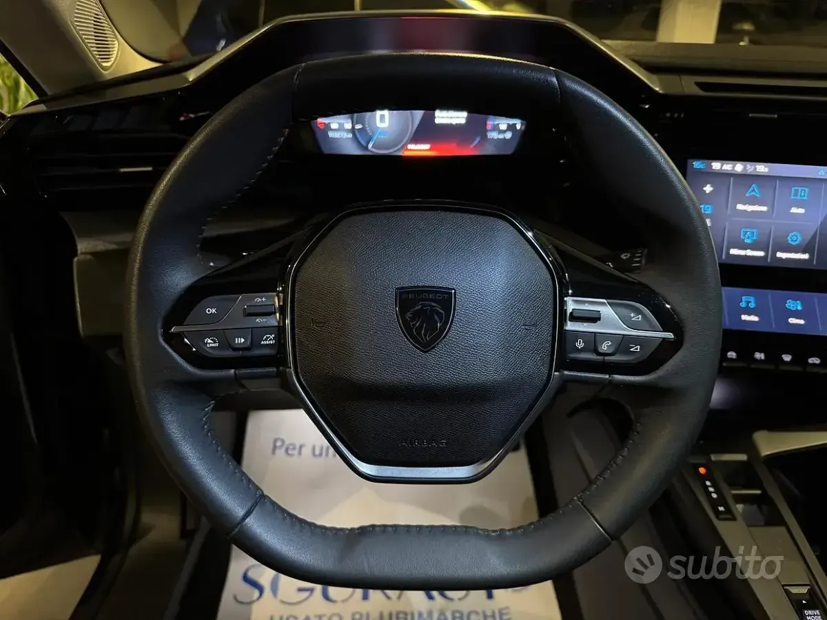 Usata Peugeot 308 SW Allure 131 CV (96 kW) 2023 Grigio Station wagon
