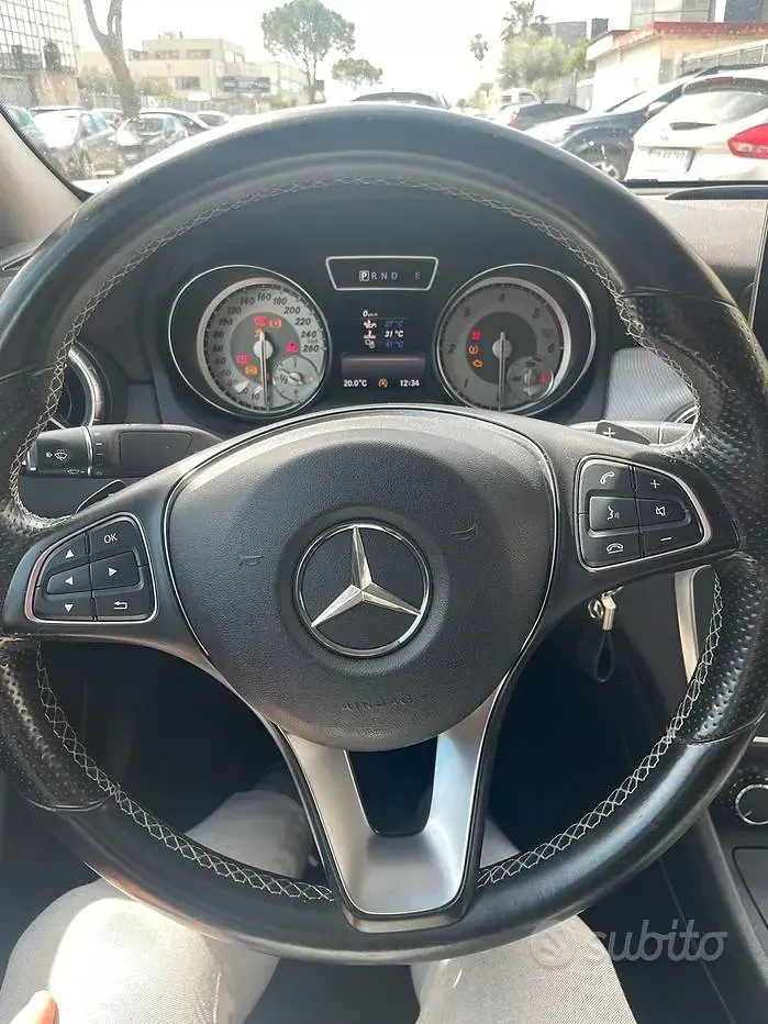 Usata Mercedes CLA220 177 CV (130 kW) 2015 Coupé