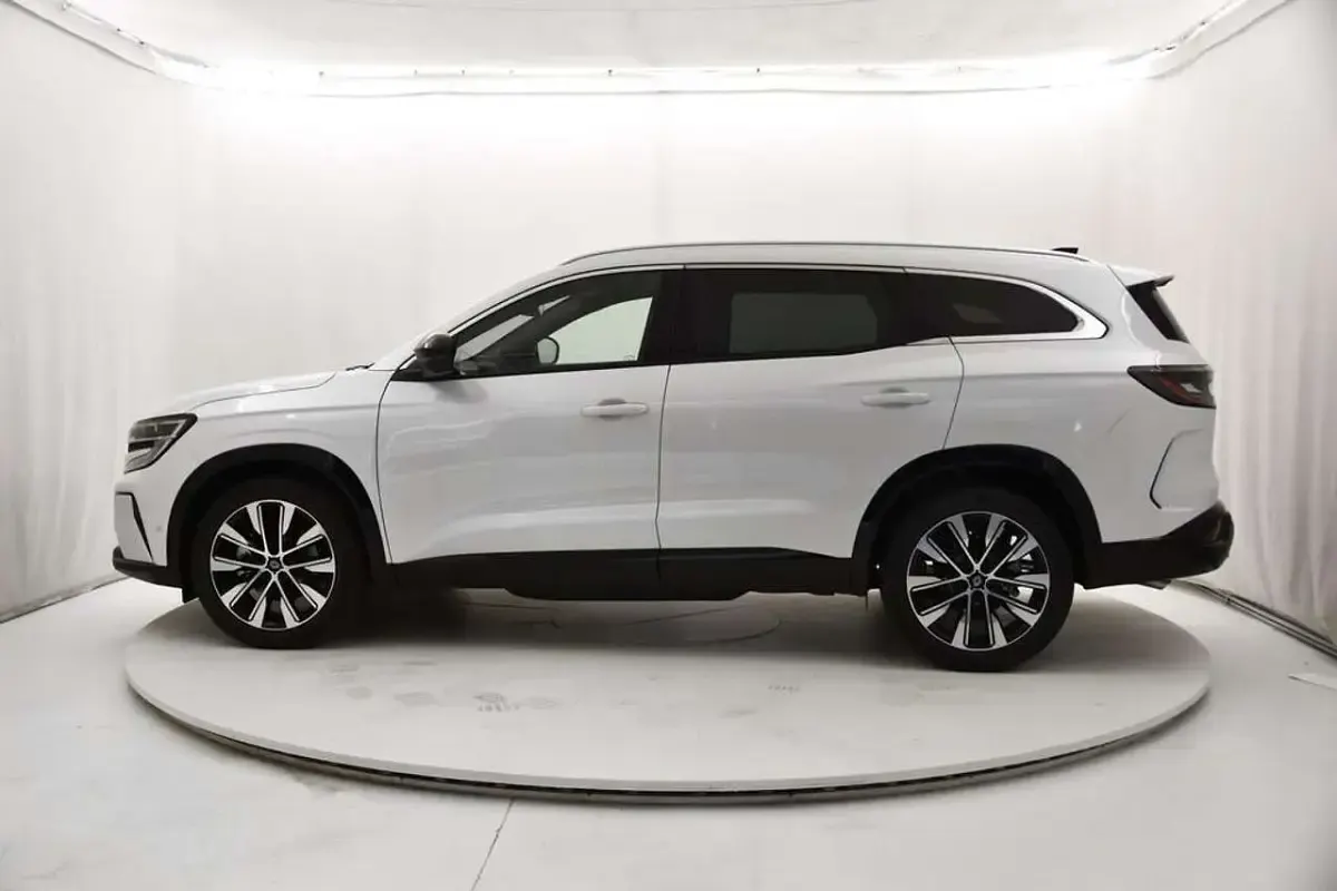 Uusi Renault Espace Techno 199 HP (146 kW) 2025 Valkoinen Katumaasturi