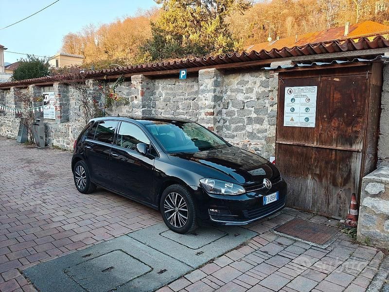 Usata VW Golf VII Allstar 110 CV (80 kW) 2016 Berlina