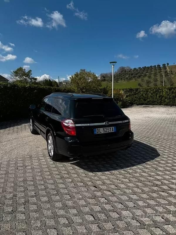 Usata Subaru Outback 2008 Nero Station wagon